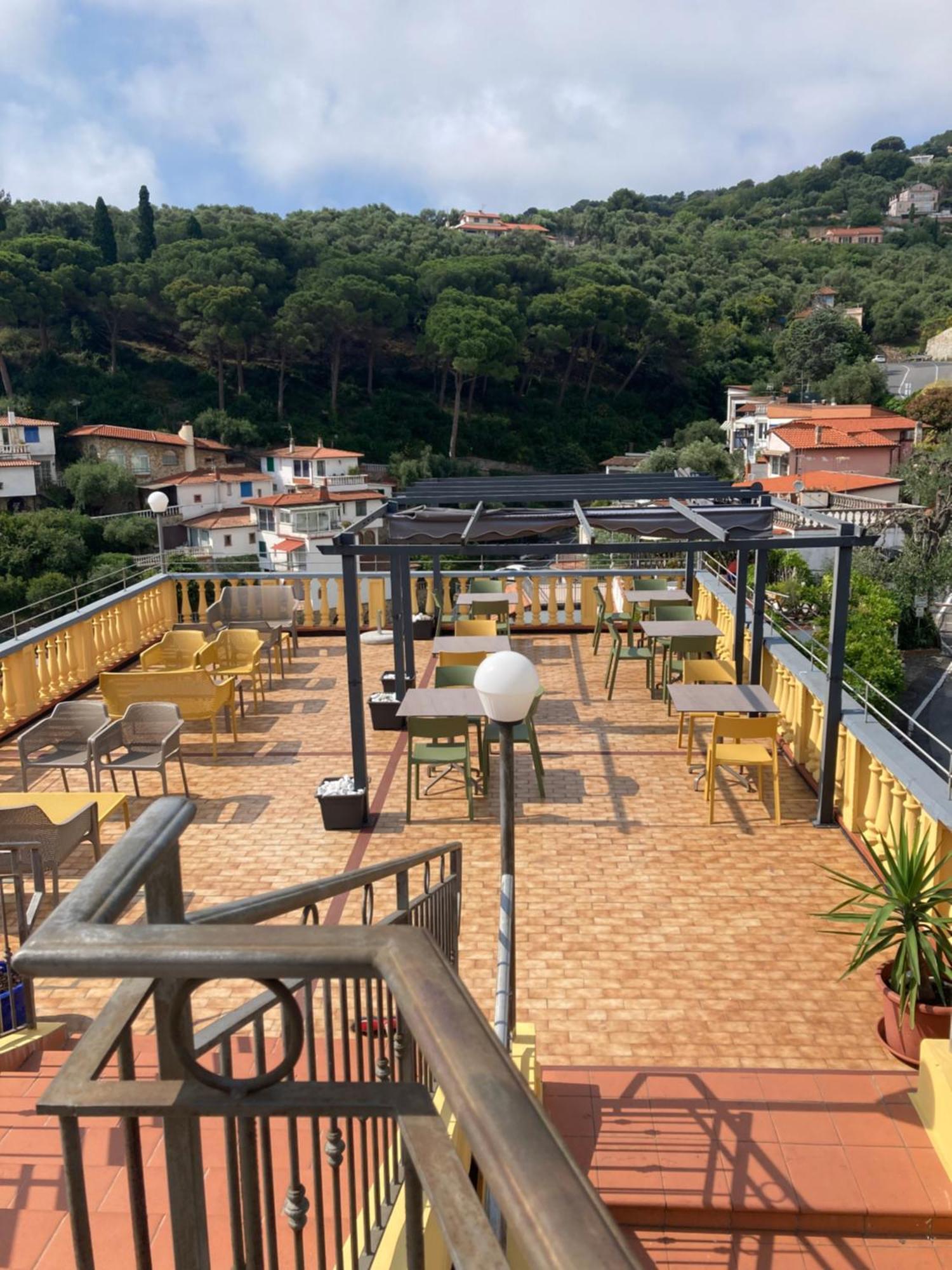 Hotel Ulivo Diano Marina Zewnętrze zdjęcie
