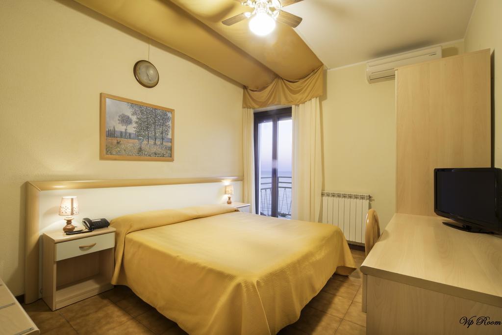Hotel Ulivo Diano Marina Zewnętrze zdjęcie
