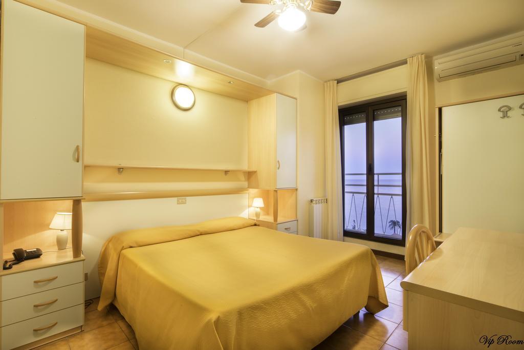 Hotel Ulivo Diano Marina Zewnętrze zdjęcie